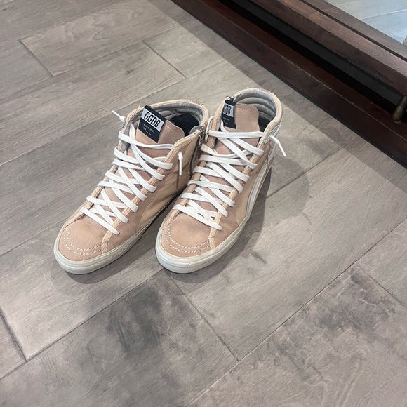 Golden Goose slides 39 - Picture 3 of 11